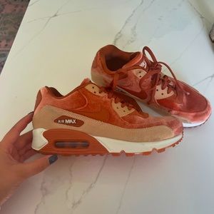 Nike Air Max Pink Velvet